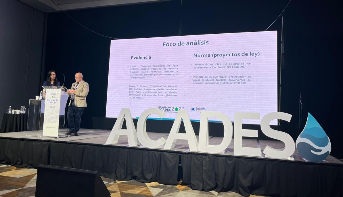 Foto Daniela y Guillermo presentando.jpeg