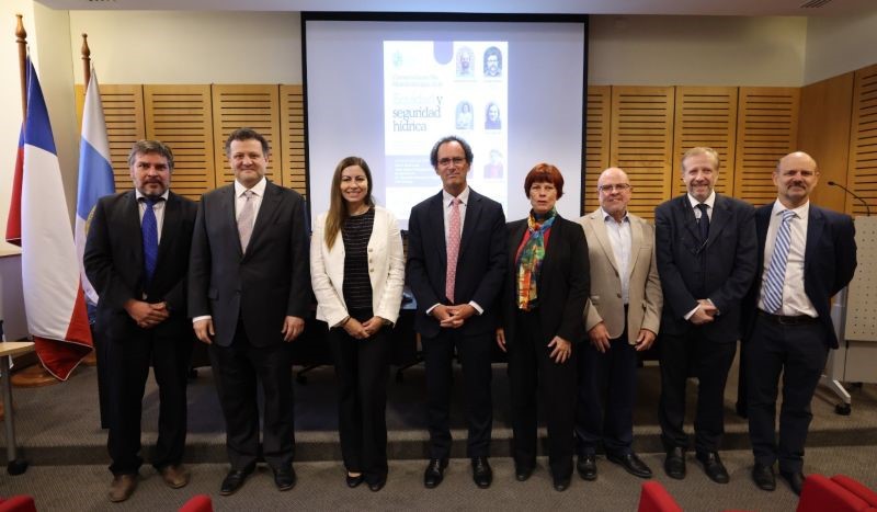 Rector UC y miembros del CDGA UC